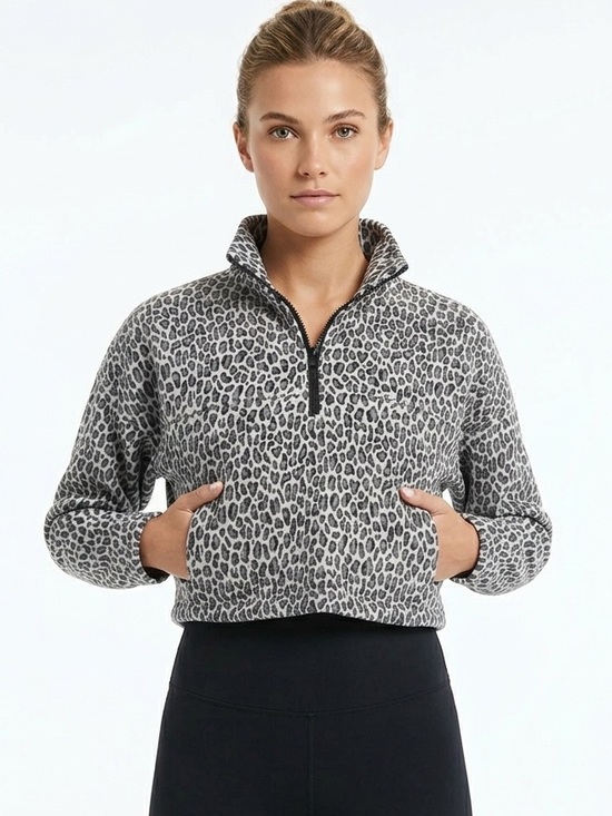 Forever 21 Tops - Forever 21 Leopard Animal Print Boxy Crop 1/4 Zip Pullover Sweatshirt Pockets M